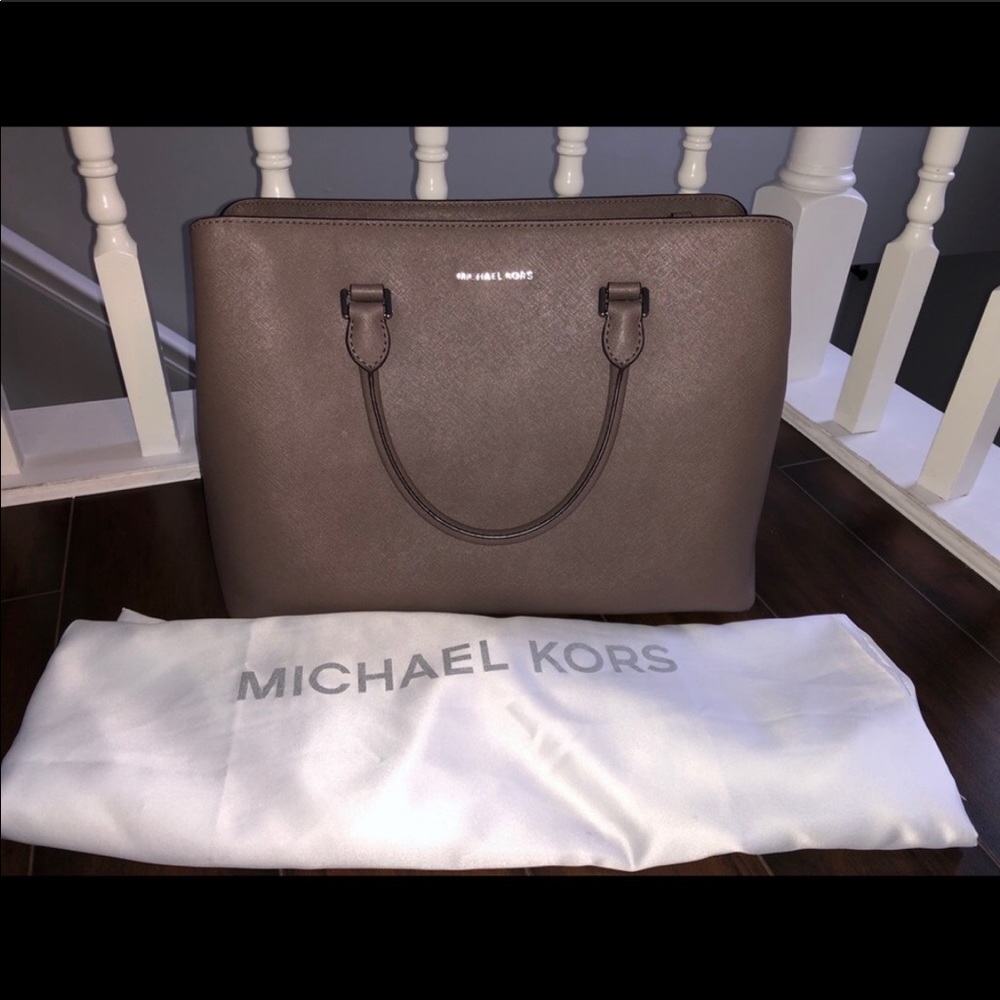 Michael kors savannah